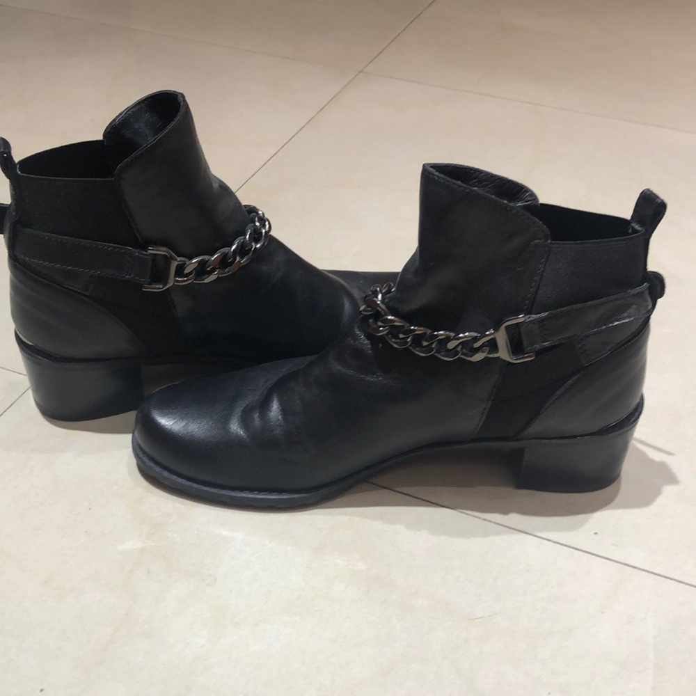 Stuart weitzman booties